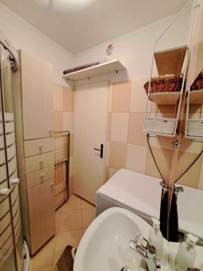 Meressa Nina&Leo Studio Apartments Новиград Екстериор снимка