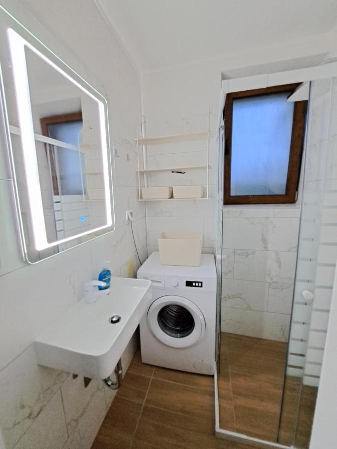 Meressa Nina&Leo Studio Apartments Новиград Екстериор снимка