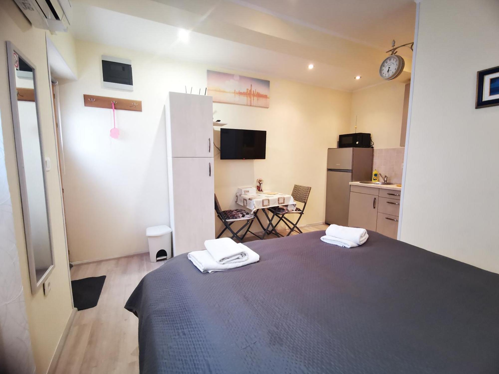 Meressa Nina&Leo Studio Apartments Новиград Екстериор снимка